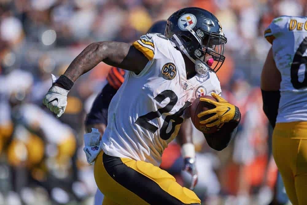 Le'Veon Bell signs with the Jets
