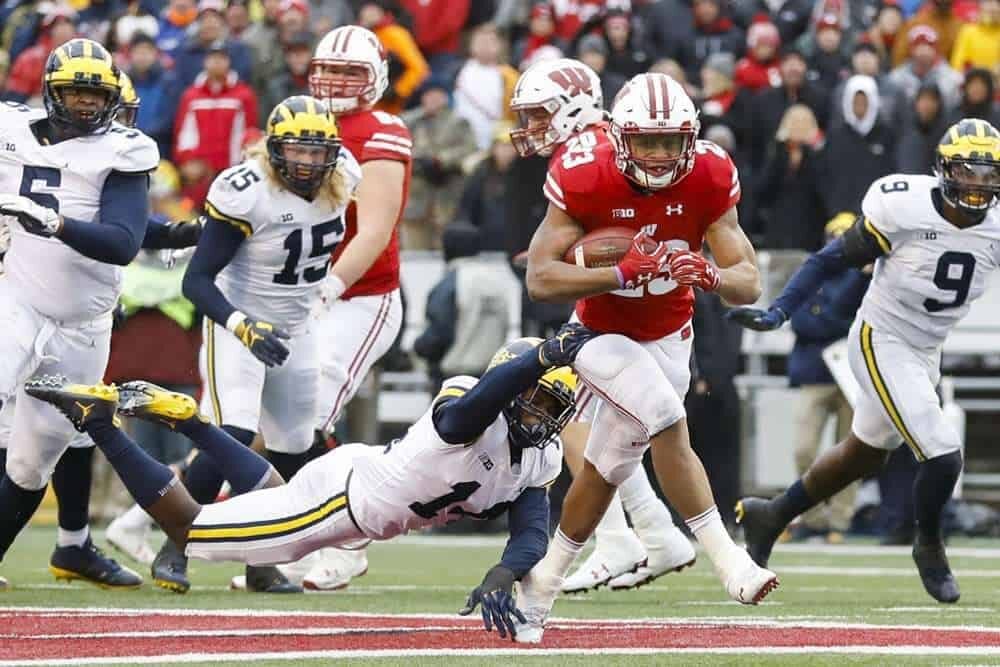 College Football Predictions from Top Fantasy Experts 2018 college football predictions