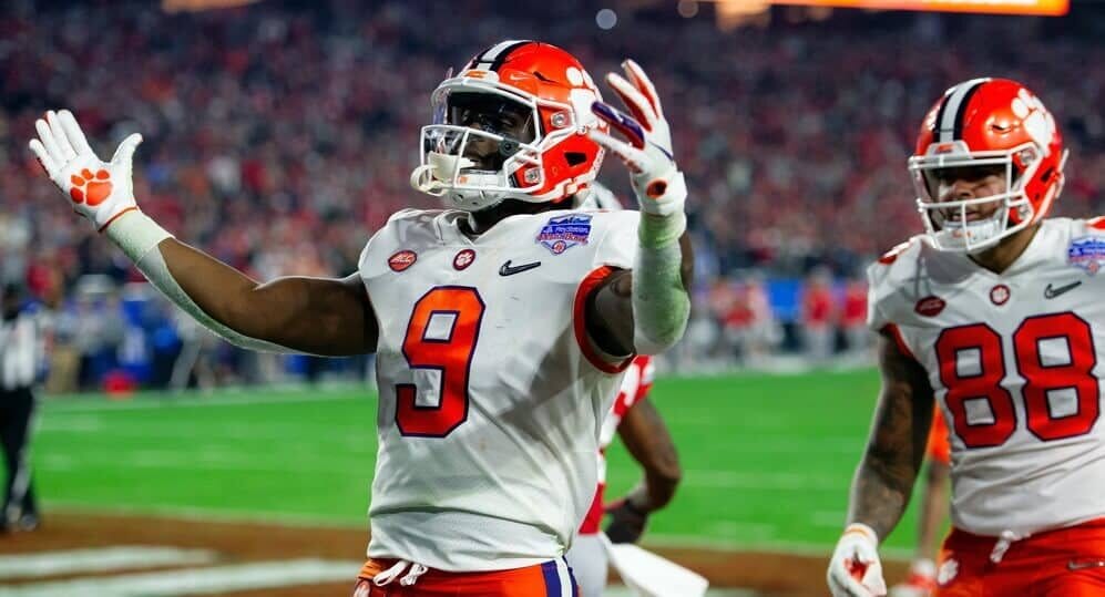 How Should Dynasty Football Leagues Handle the 2020 NFL Supplemental Draft? Rookie Running Back Travis Etienne 2020 Devy Rankings