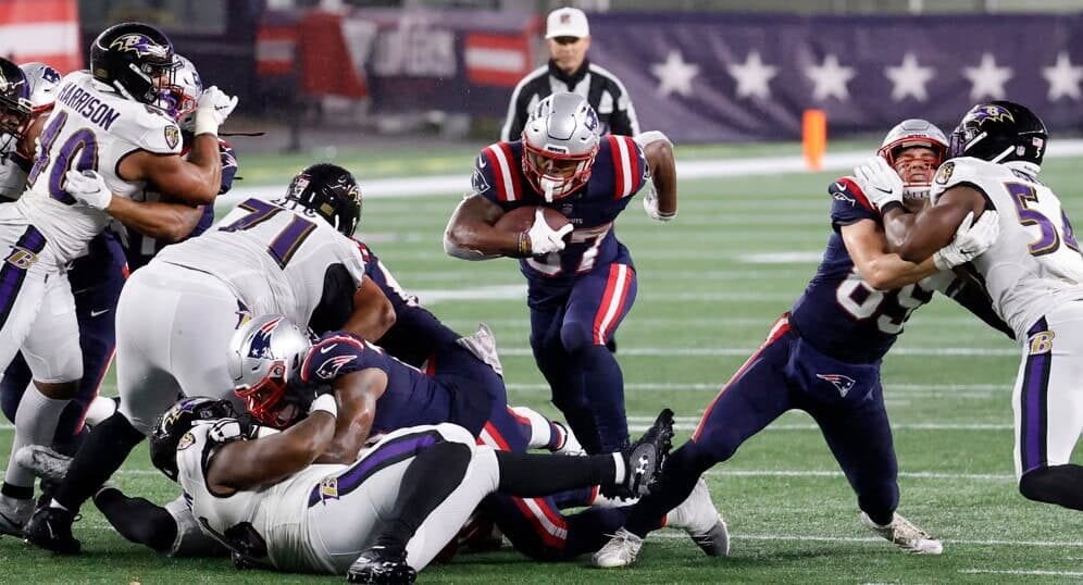 Week 17 Sleepers: 2022 Fantasy Championship Damien Harris fantasy football sleepers