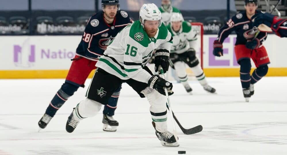 5 Late-Round Bargains for your 2023 Fantasy Hockey Drafts Joe Pavelski Fantasy Hockey late-round bargains