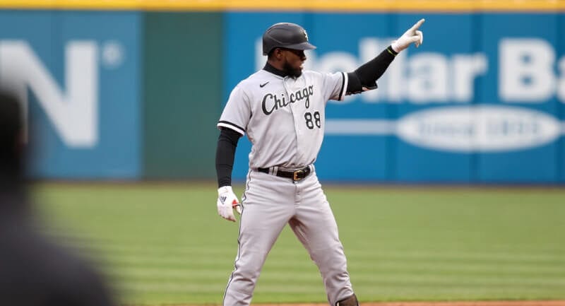 Second-Half Improvements: Luis Robert, Josh Bell, and Jesús Sánchez Luis Robert MLB Injury Report