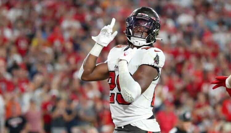 Rachaad White Weekend waiver wire