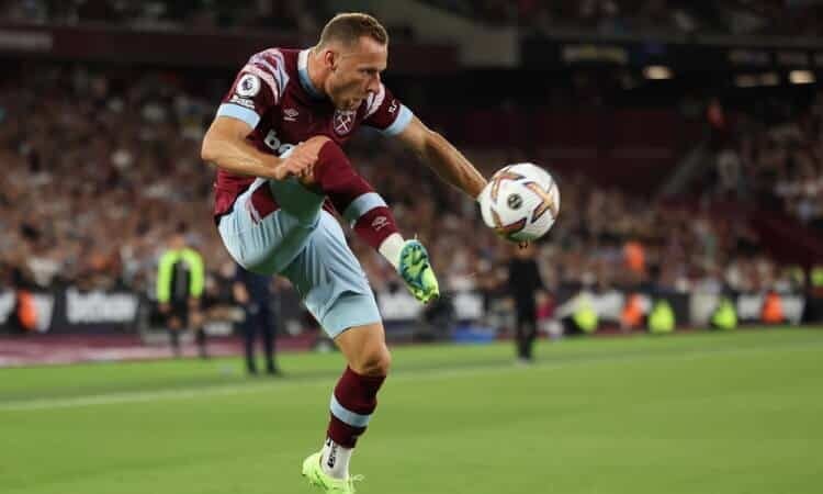 Draft Premier League: Gameweek 25 Waiver Wire Vladimir Coufal Gameweek 25 Draft Premier League Waiver Wire