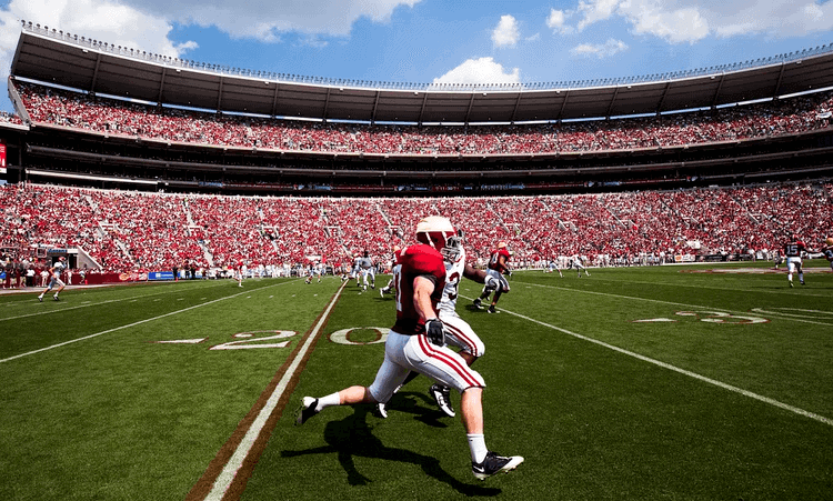 College Fantasy Football 101: The Explosion of a New Game and How to Kickoff the First Season How to Win at College Fantasy Football