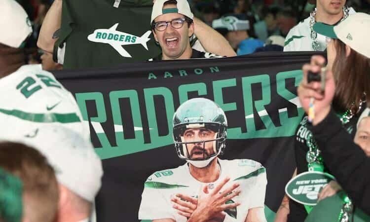 Aaron Rodgers NFL Week 16 Bold Predictions Fantasy Football
