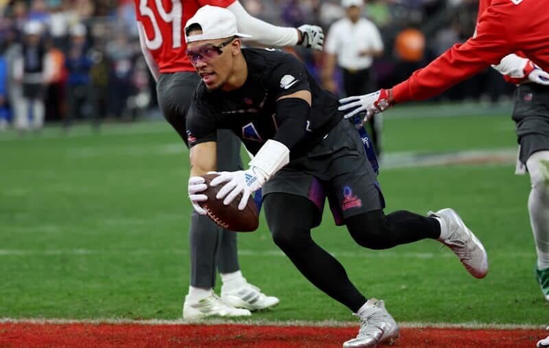 Dynasty Football: Three Players to Sell After a Career Year Amon-Ra St. Brown Dynasty Football sell?