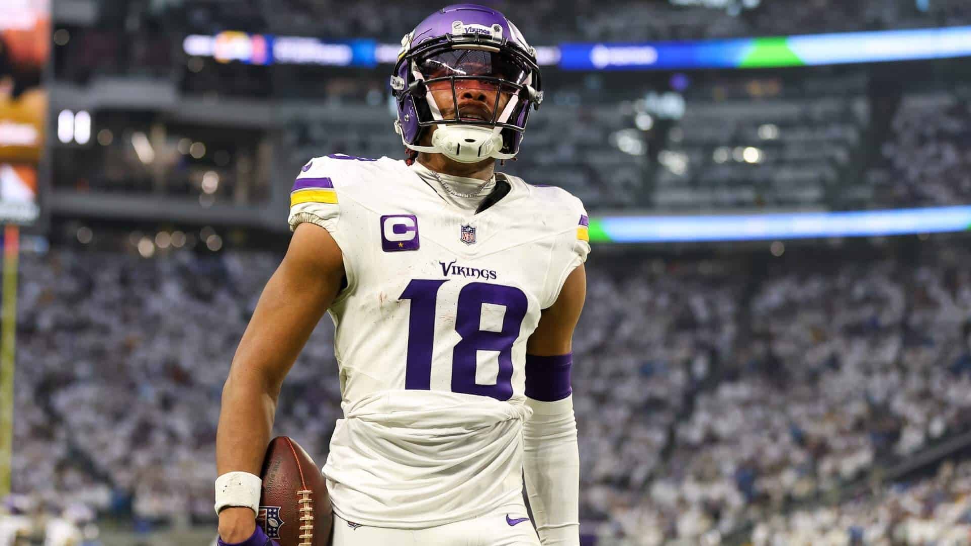 NFL DFS Late Slate Picks Week 17 Justin Jefferson Week 18 wide receiver rankings