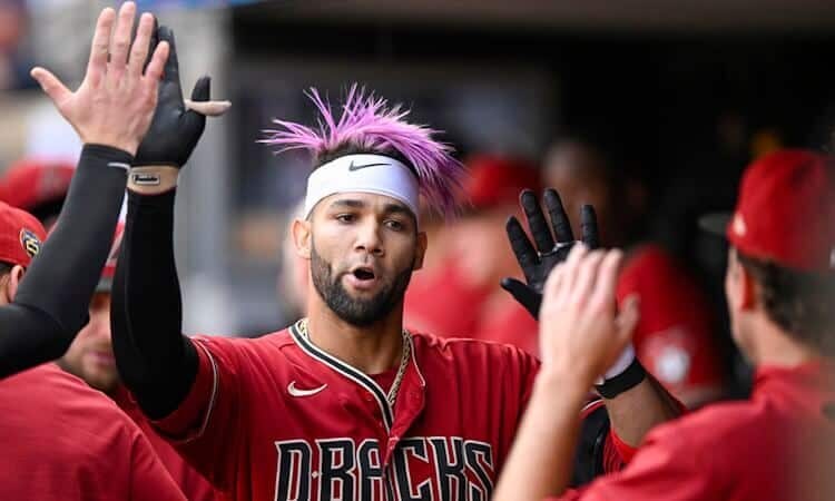 Week 1 Fantasy Baseball Risers and Fallers: Oh My Lourdes! Lourdes Gurriel Fantasy Baseball Risers and Fallers