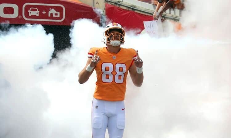 Cade Otton Week 7 tight end sleepers and streamers