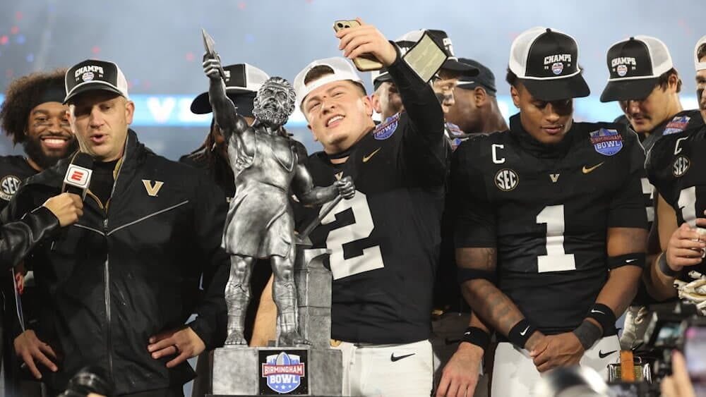 College Fantasy Football: Week 14 Sleepers Diego Pavia 2025 CFF QB Rankings and Profiles