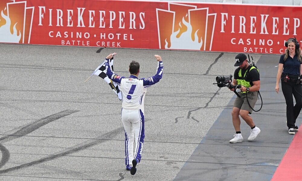 NASCAR DFS FireKeepers Casino 400 Denny Hamlin